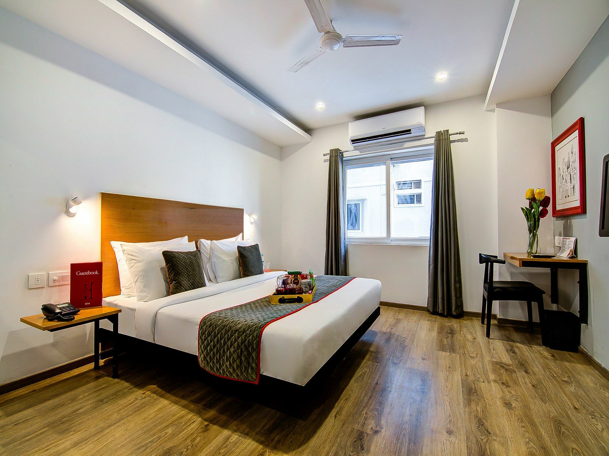 Oyo Townhouse 034 -Halcyon Hitech City Road Hyderabad Eksteriør bilde